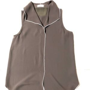 Babaton Sleeveless Blouse